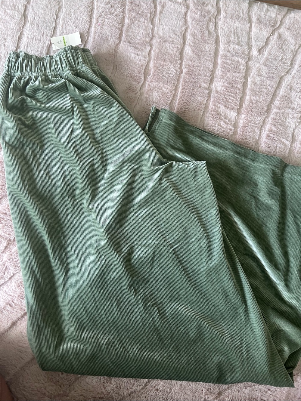 Aerie Wide Leg Elastic Waist Pants - Olive Green - Picture 4 of 4